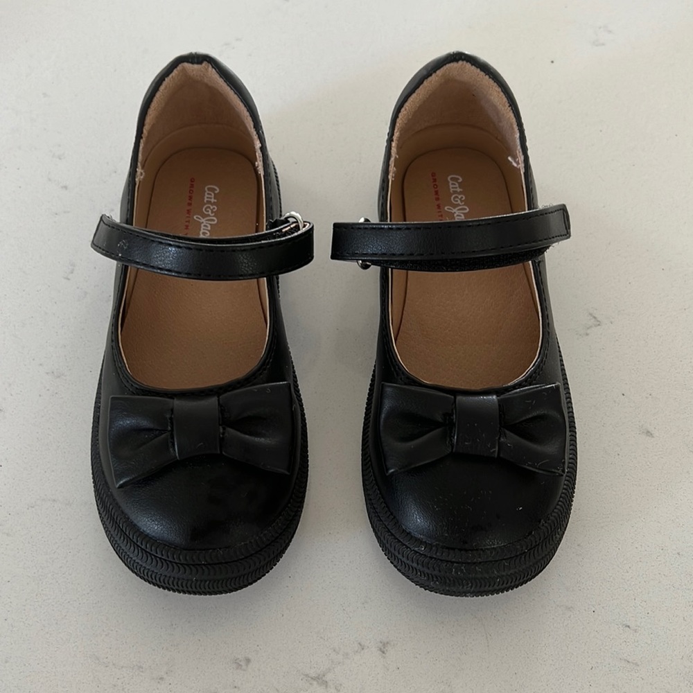 Cat and Jack Black Mary Jane Dress Shoes Size 8